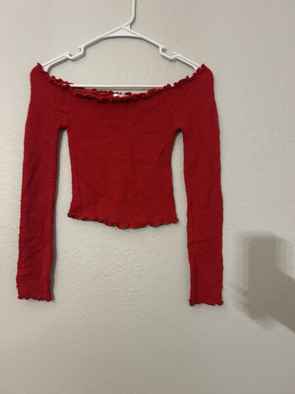 Heart & Hips Women’s Red Off-the-Shoulder Cropped Long Sleeve Stretch Top M